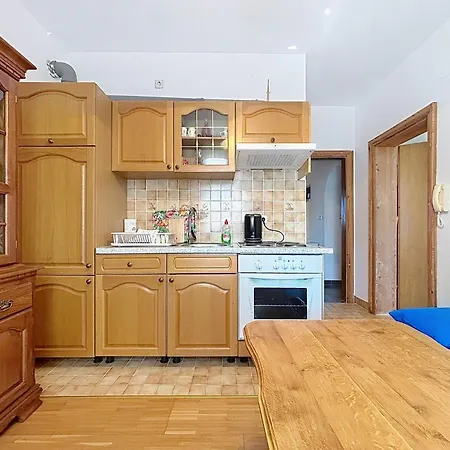 Apartamento Ivo-2 By Interhome Pula