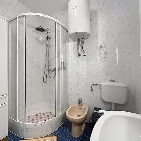 Apartamento Ivo-2 By Interhome Pula